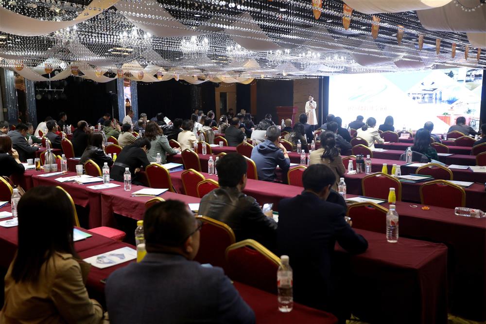 AI賦能產(chǎn)業(yè)生態(tài)！科創(chuàng)投集團(tuán)旗下銀河數(shù)創(chuàng)空間舉辦濟(jì)南科創(chuàng)數(shù)創(chuàng)生態(tài)大會(huì)